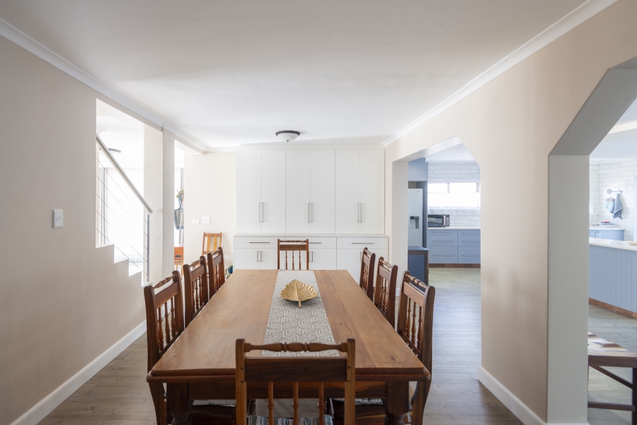 6 Bedroom Property for Sale in Myburgh Park Western Cape